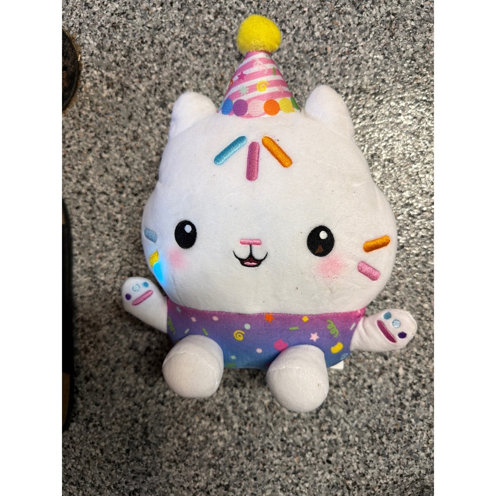 Spin Master Gabbys Dollhouse Cakey Cat Plush Birthday Party Hat White 2024 Toy